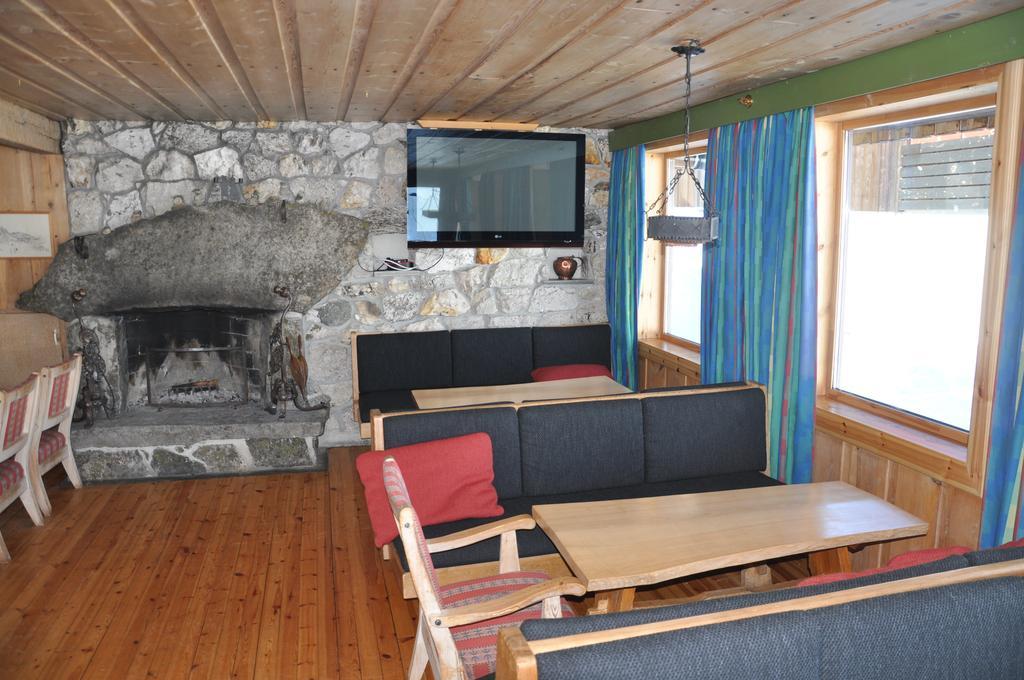 Hotel Leirvassbu Fjellstue à Boverdalen Extérieur photo